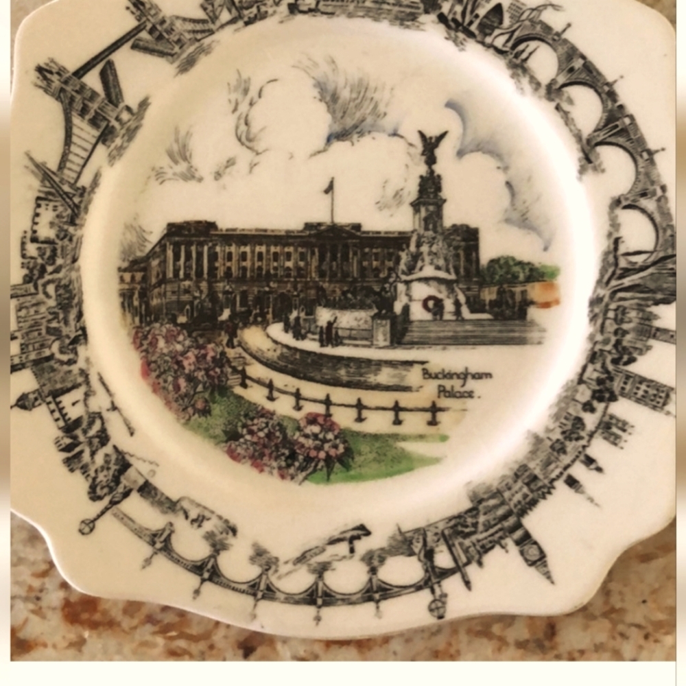 VINTAGE PLATE, BUCHANAN PALACE